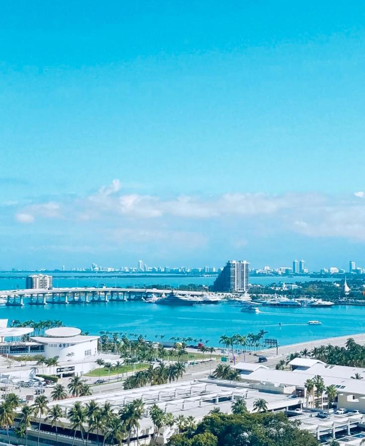 Experience The Perfect Miami Life!! Centrally Located Luxury Condo! Exterior photo
